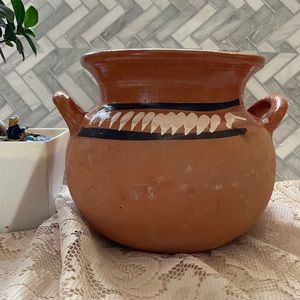 Handmade terracota pot 6qt